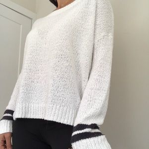 White stripes Sweater knit long sleeves